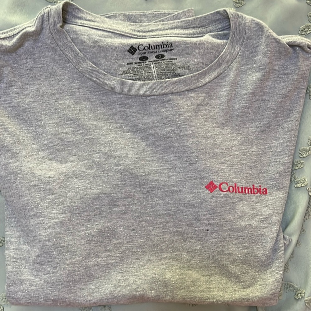 Men’s Columbia shirt